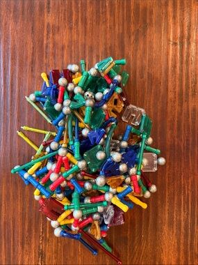 Magnetix magnet building toy